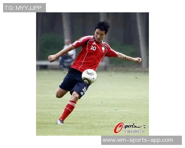 球星纹身足球小将挑战极限演绎热血青春梦想与球场激情 球星纹身足球小将挑战极限演绎热血青春梦想与球场激情